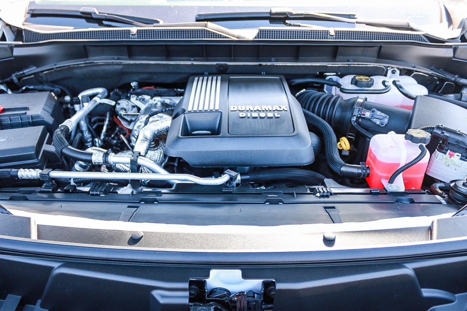 2026 Chevrolet Suburban 4WD RST