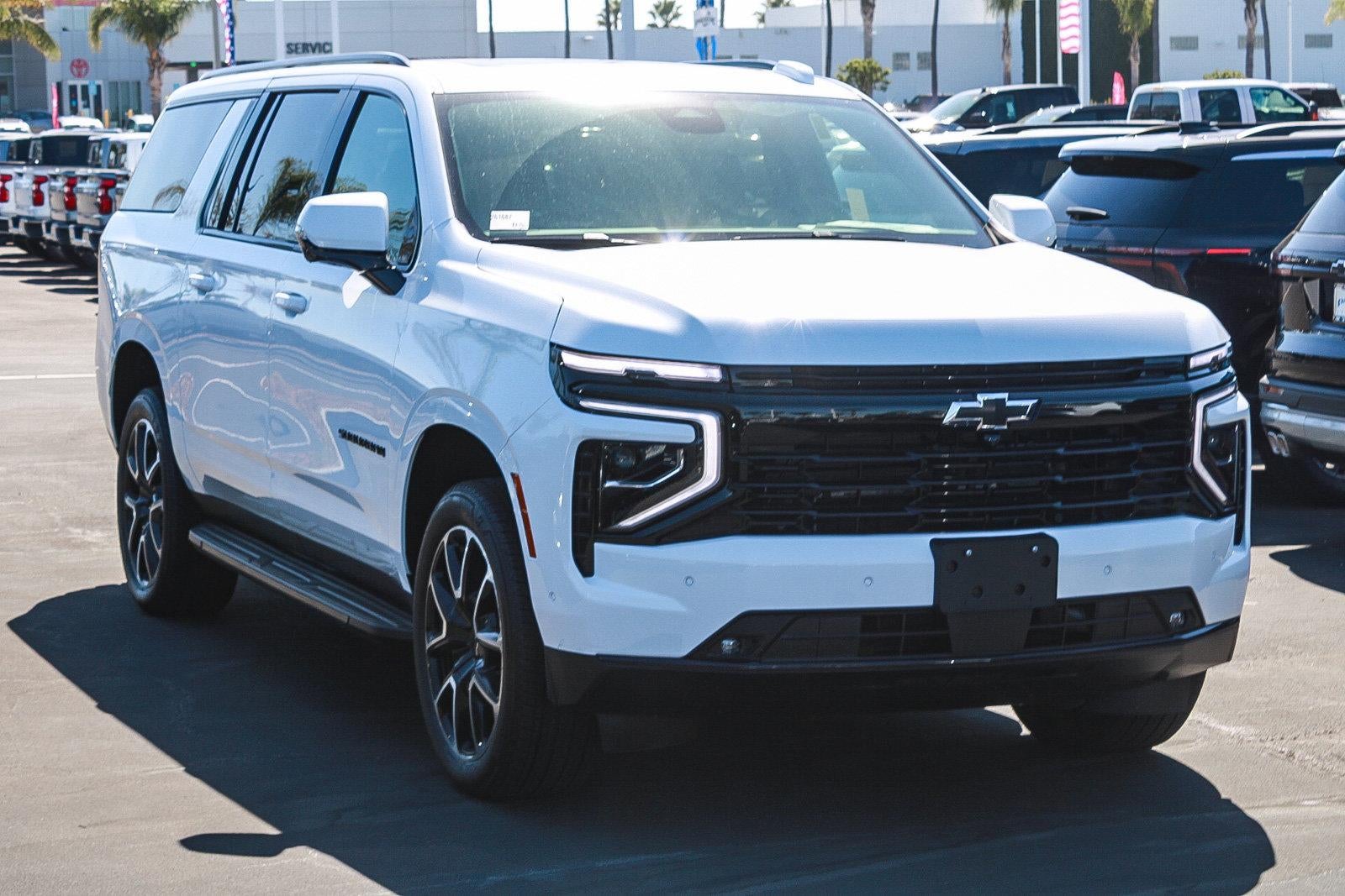 2026 Chevrolet Suburban 4WD RST