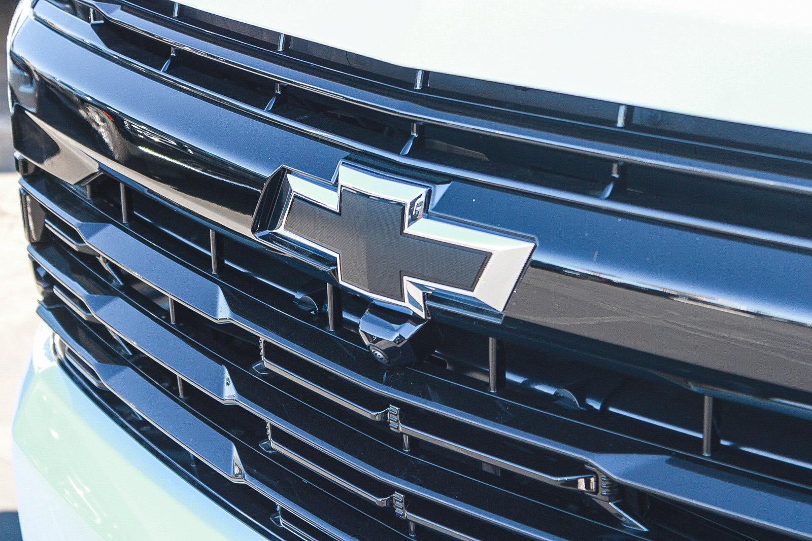 2026 Chevrolet Suburban 4WD RST