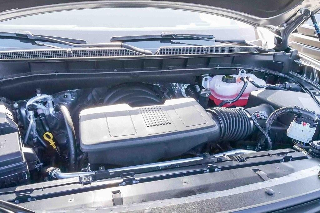 2026 Chevrolet Suburban 4WD RST