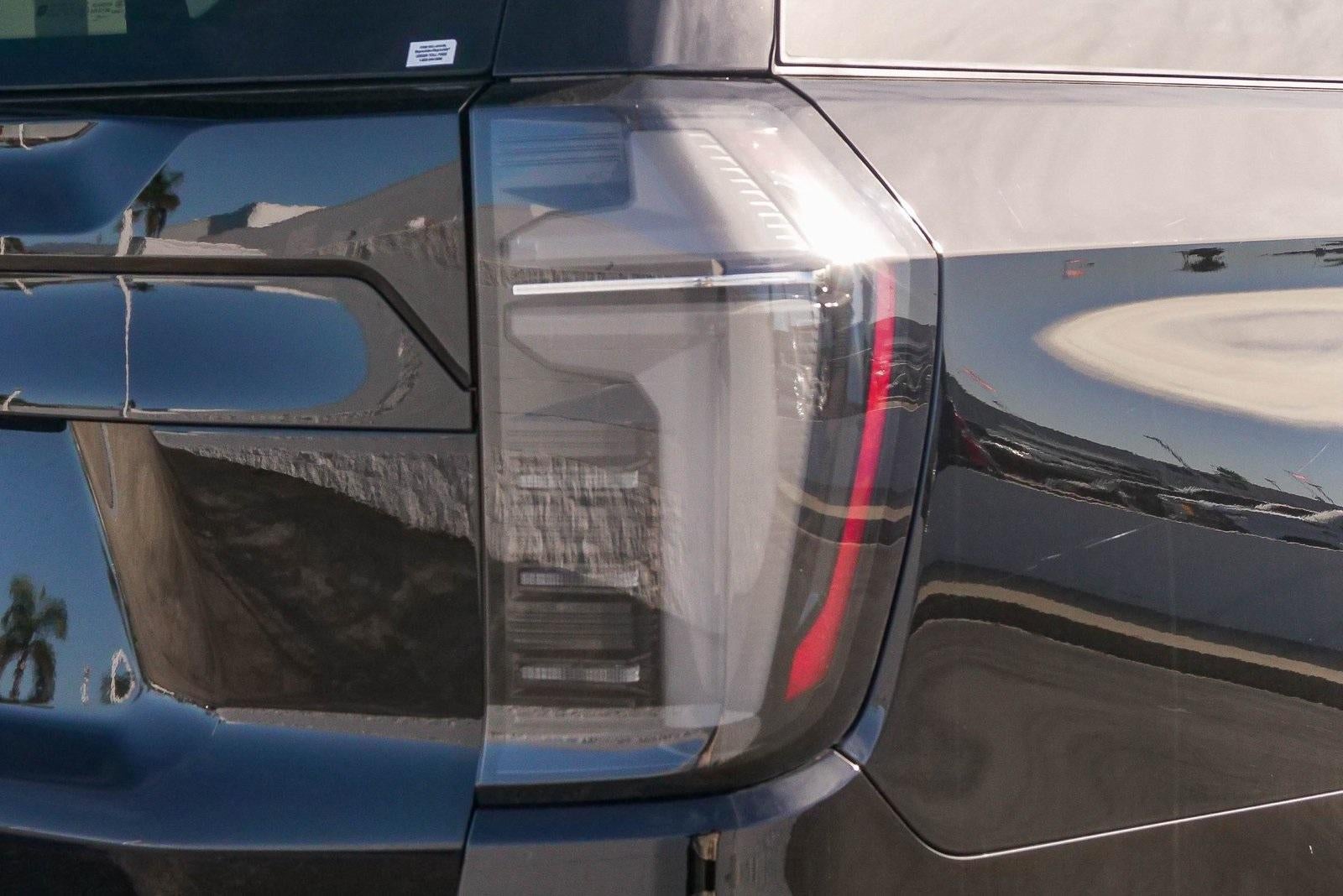 2026 Chevrolet Suburban 4WD RST