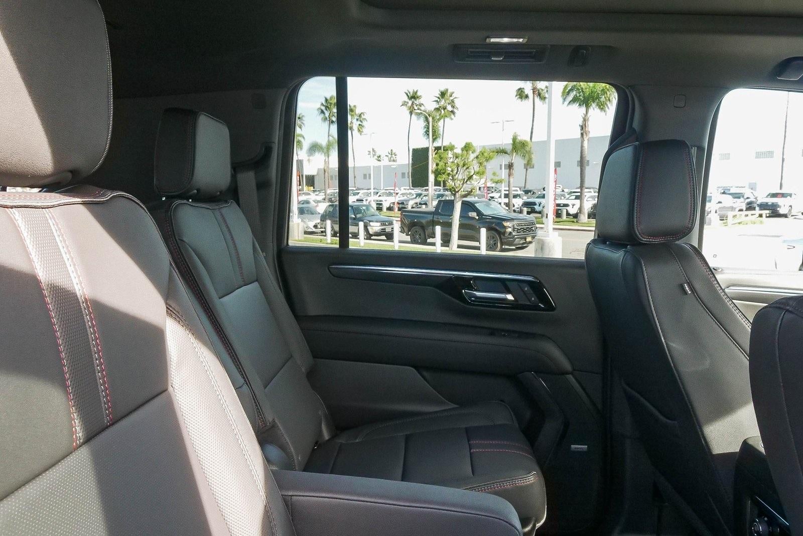 2026 Chevrolet Suburban 4WD RST