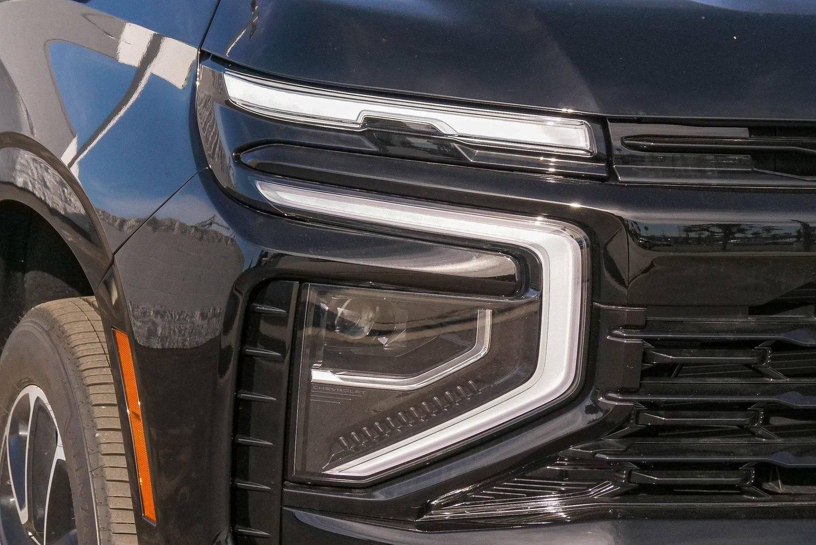 2026 Chevrolet Suburban 4WD RST