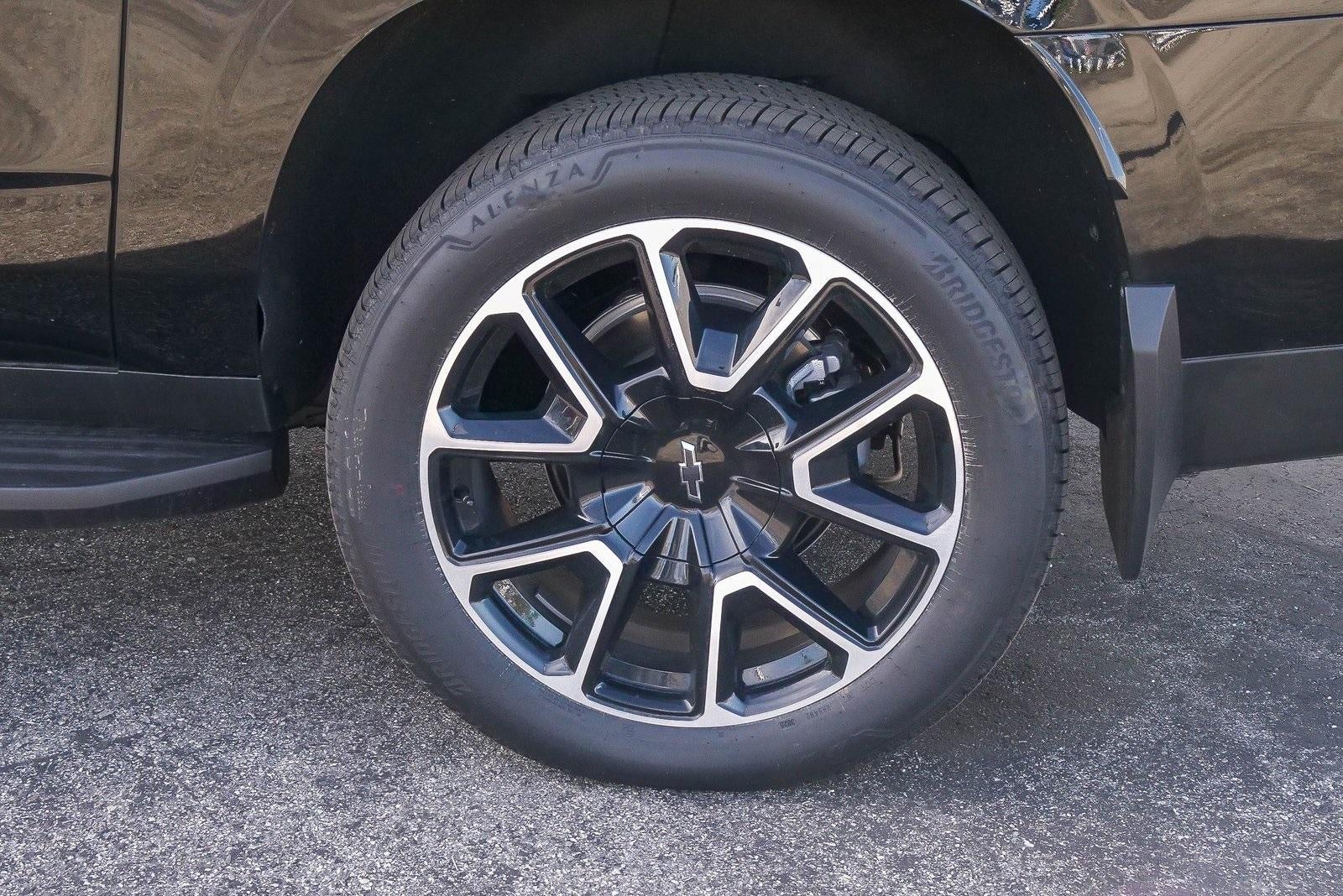 2026 Chevrolet Suburban 4WD RST