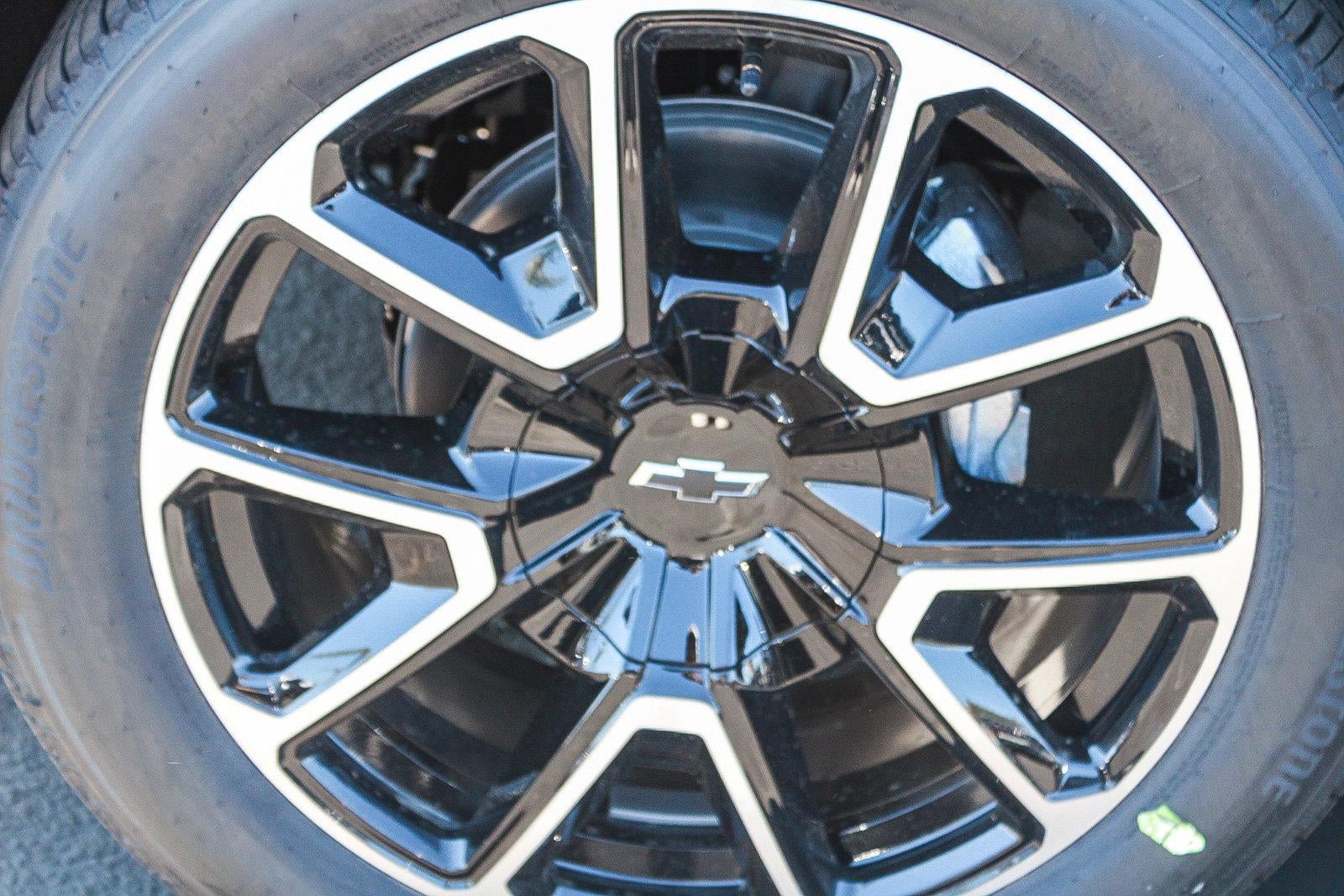 2026 Chevrolet Suburban 4WD RST