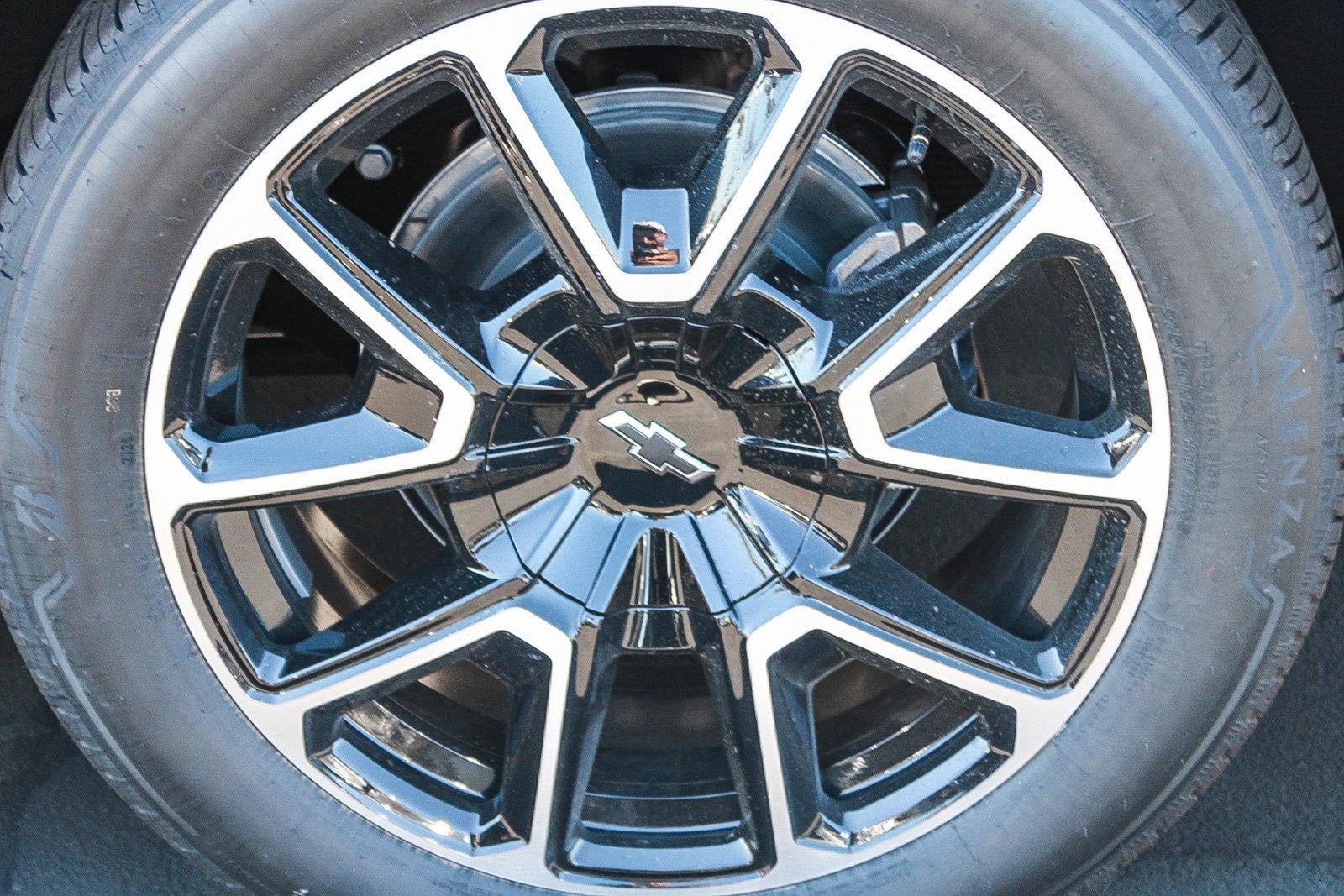 2026 Chevrolet Suburban 4WD RST