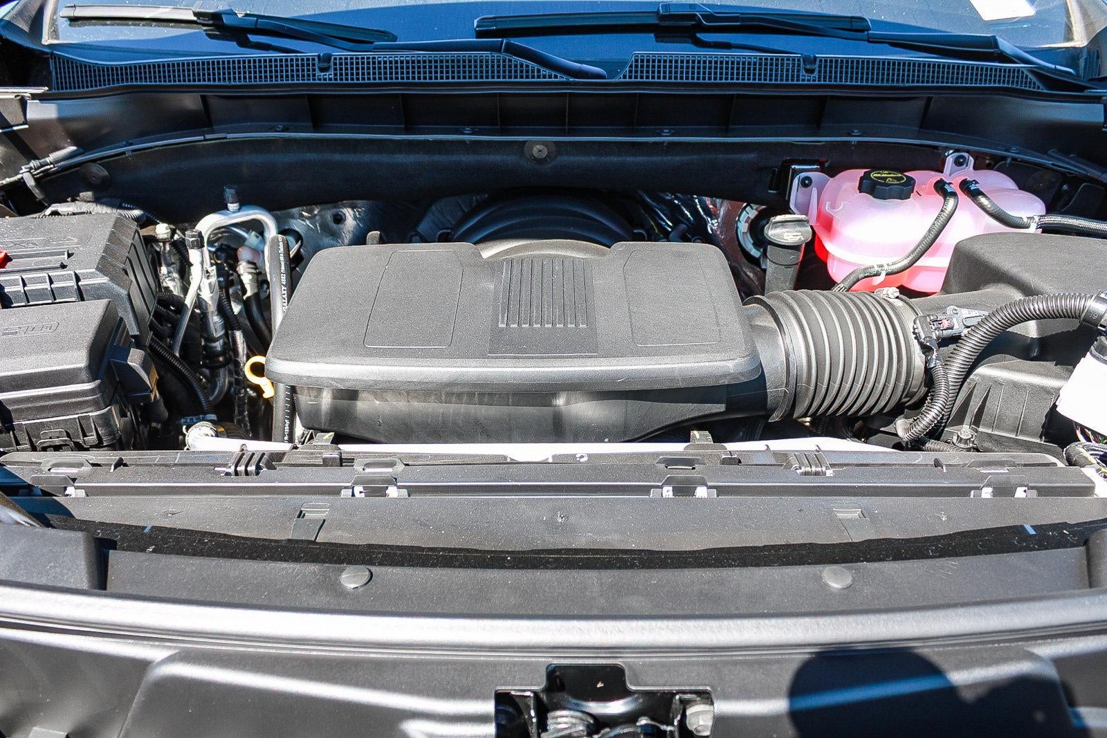 2026 Chevrolet Suburban 4WD RST