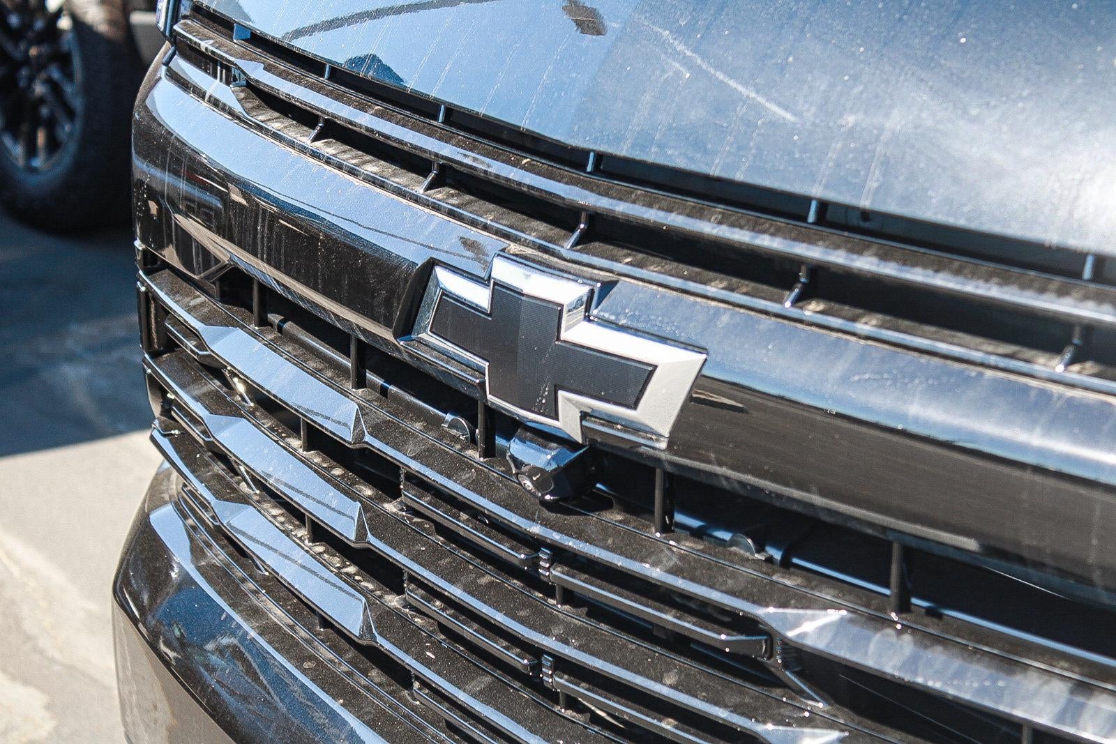 2026 Chevrolet Suburban 4WD RST