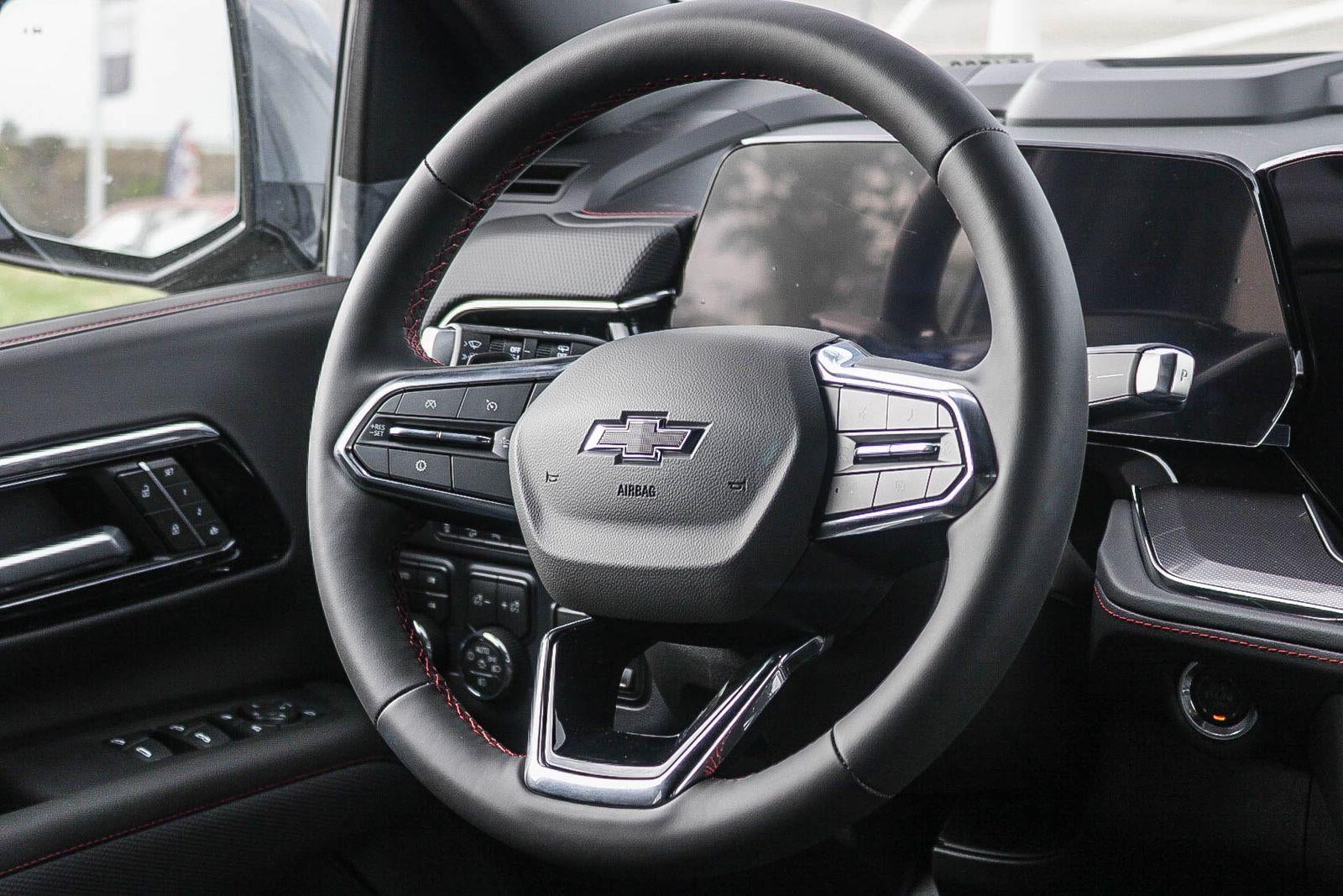 2026 Chevrolet Suburban 4WD RST