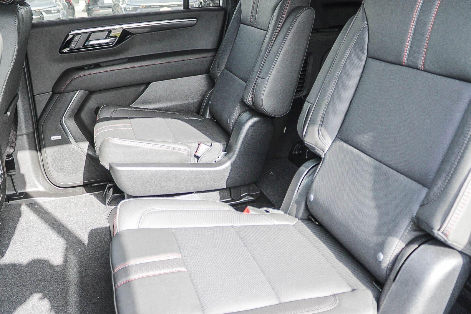 2026 Chevrolet Suburban 4WD RST