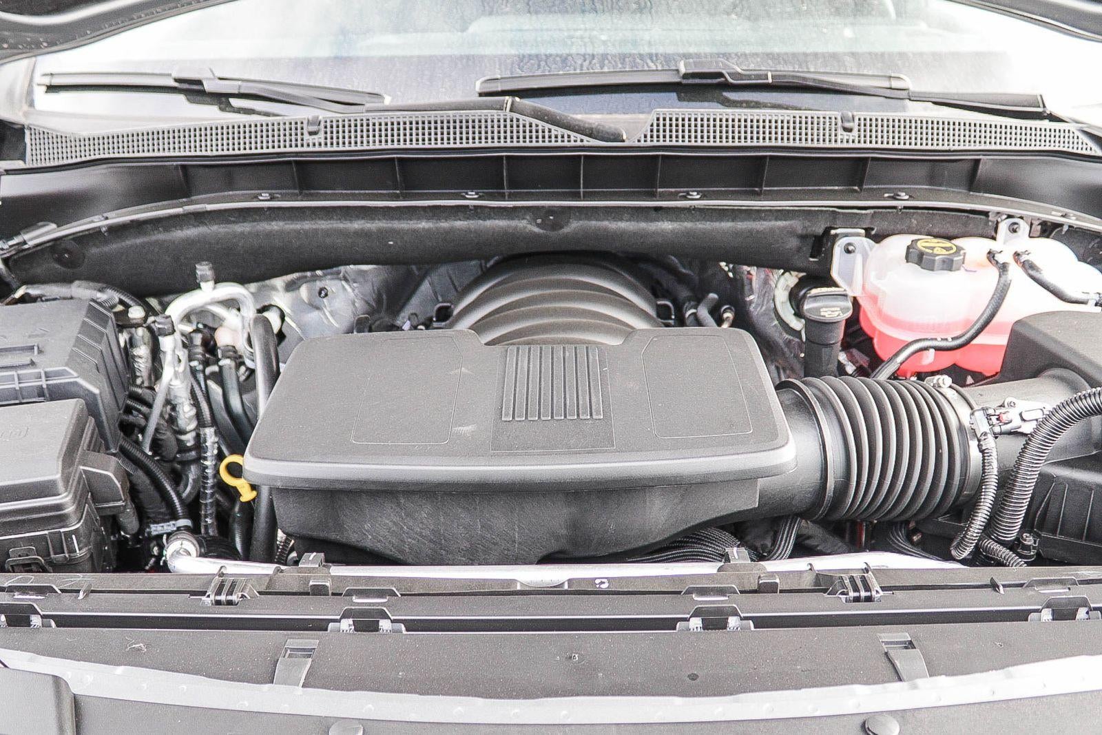 2026 Chevrolet Suburban 4WD RST