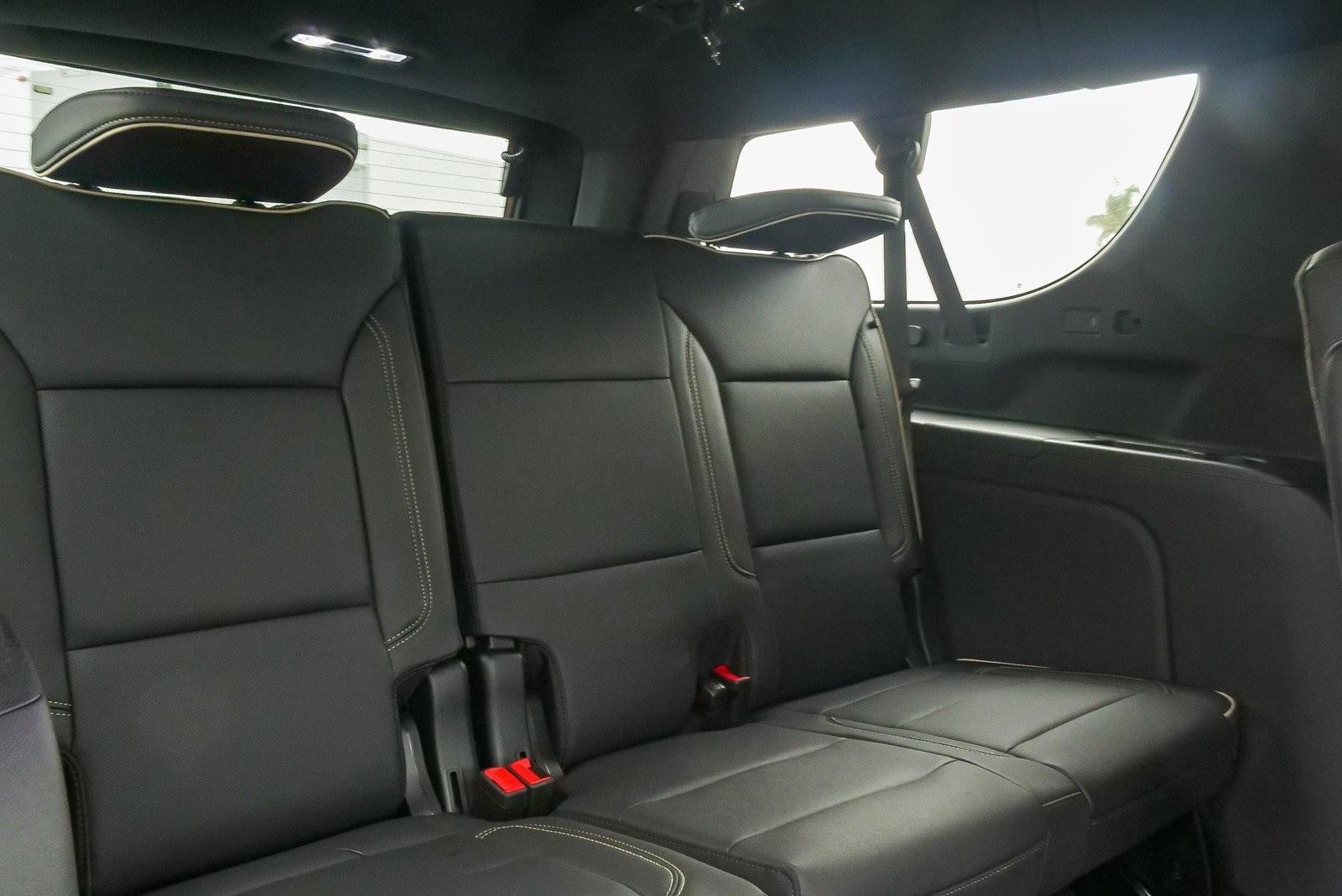 2026 Chevrolet Suburban 4WD Premier