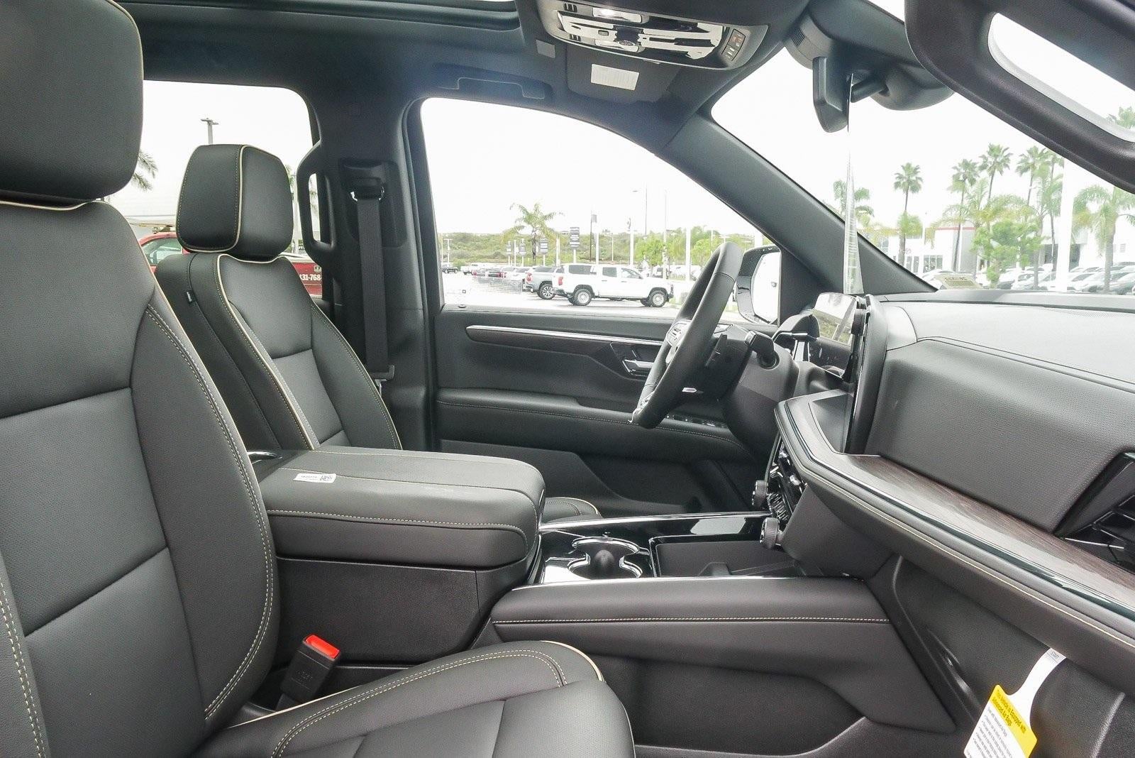 2026 Chevrolet Suburban 4WD Premier