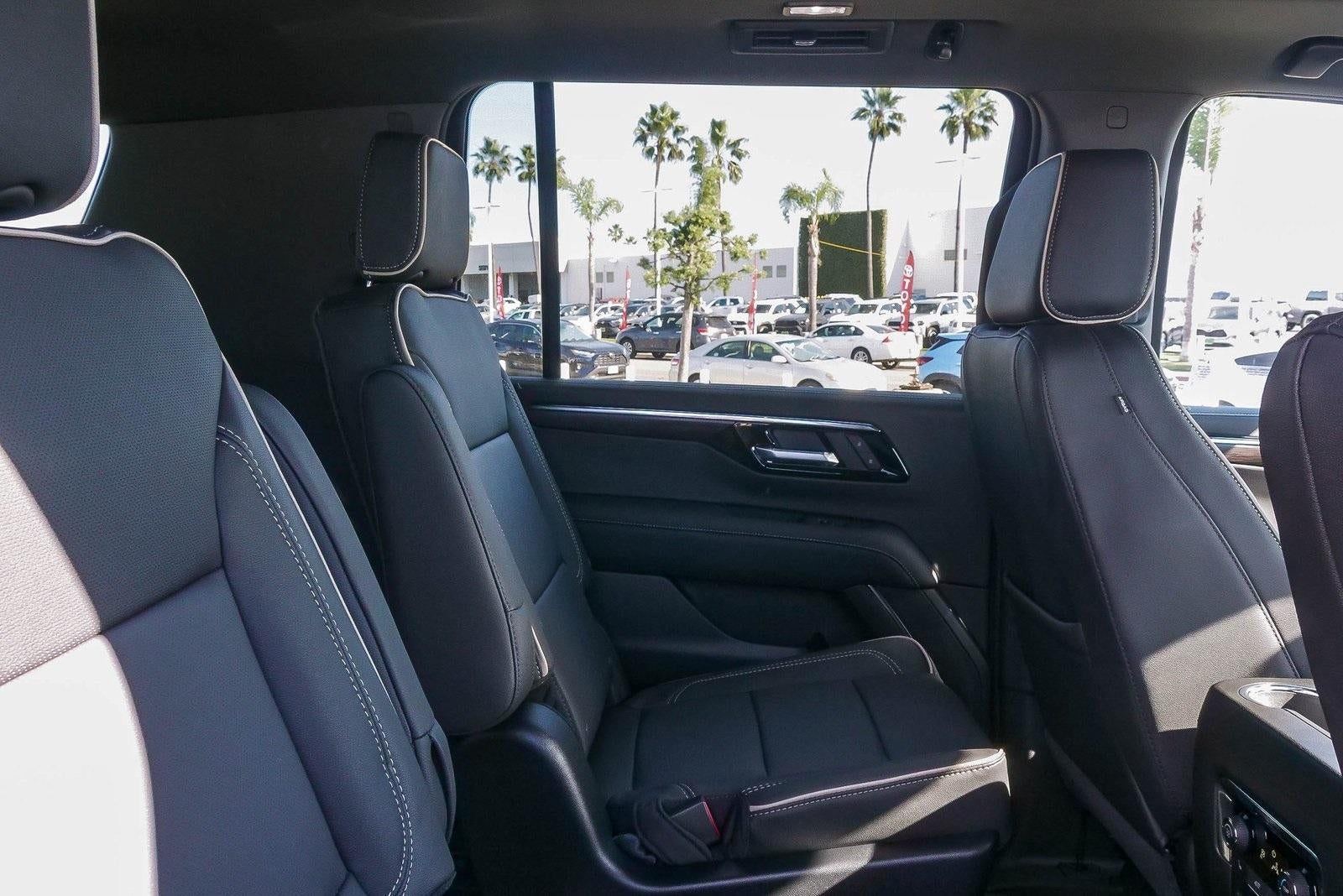 2026 Chevrolet Suburban 4WD Premier