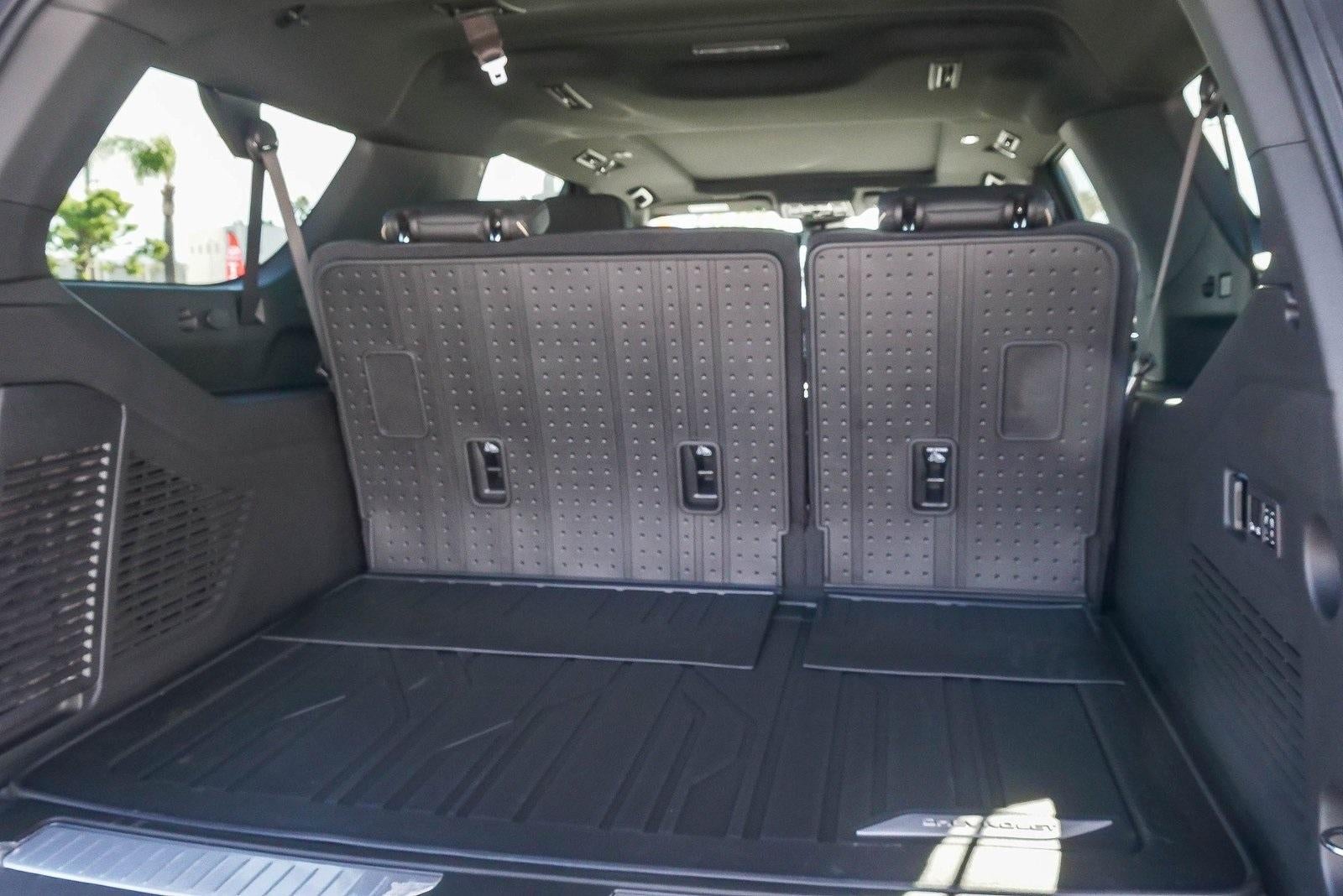 2026 Chevrolet Suburban 4WD Premier