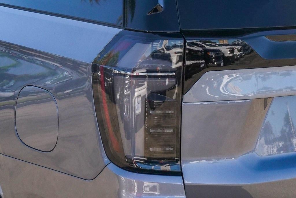 2026 Chevrolet Suburban 4WD Premier