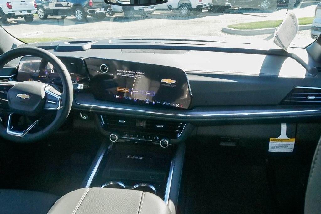 2026 Chevrolet Suburban 4WD Premier