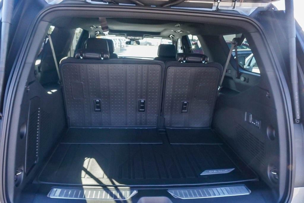 2026 Chevrolet Suburban 4WD Premier