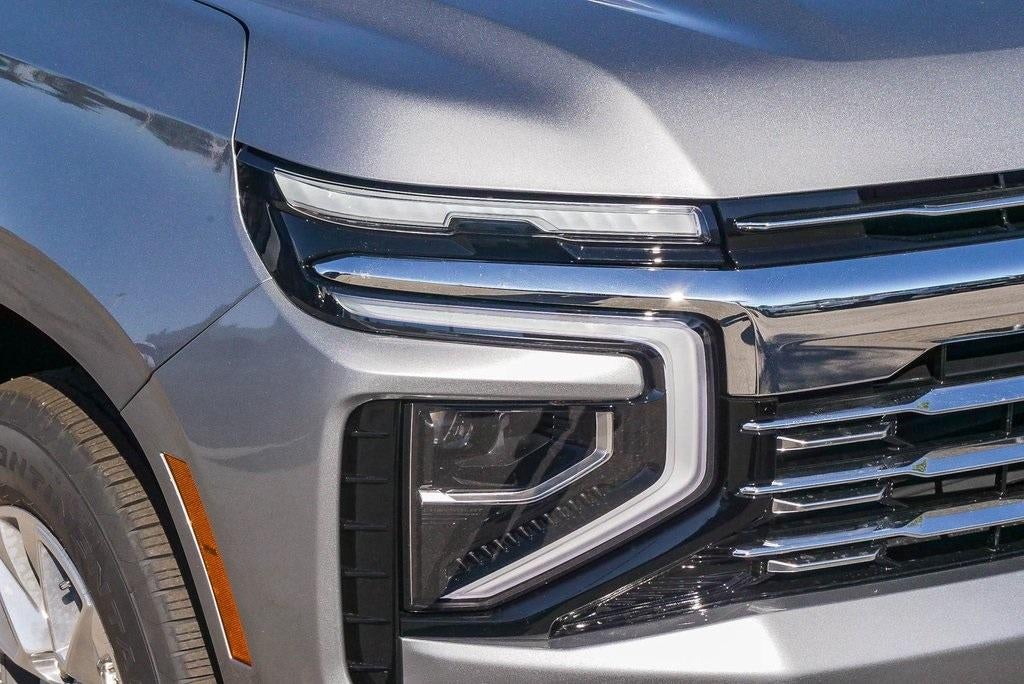 2026 Chevrolet Suburban 4WD Premier