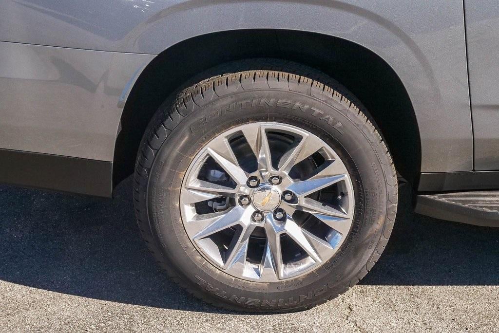 2026 Chevrolet Suburban 4WD Premier