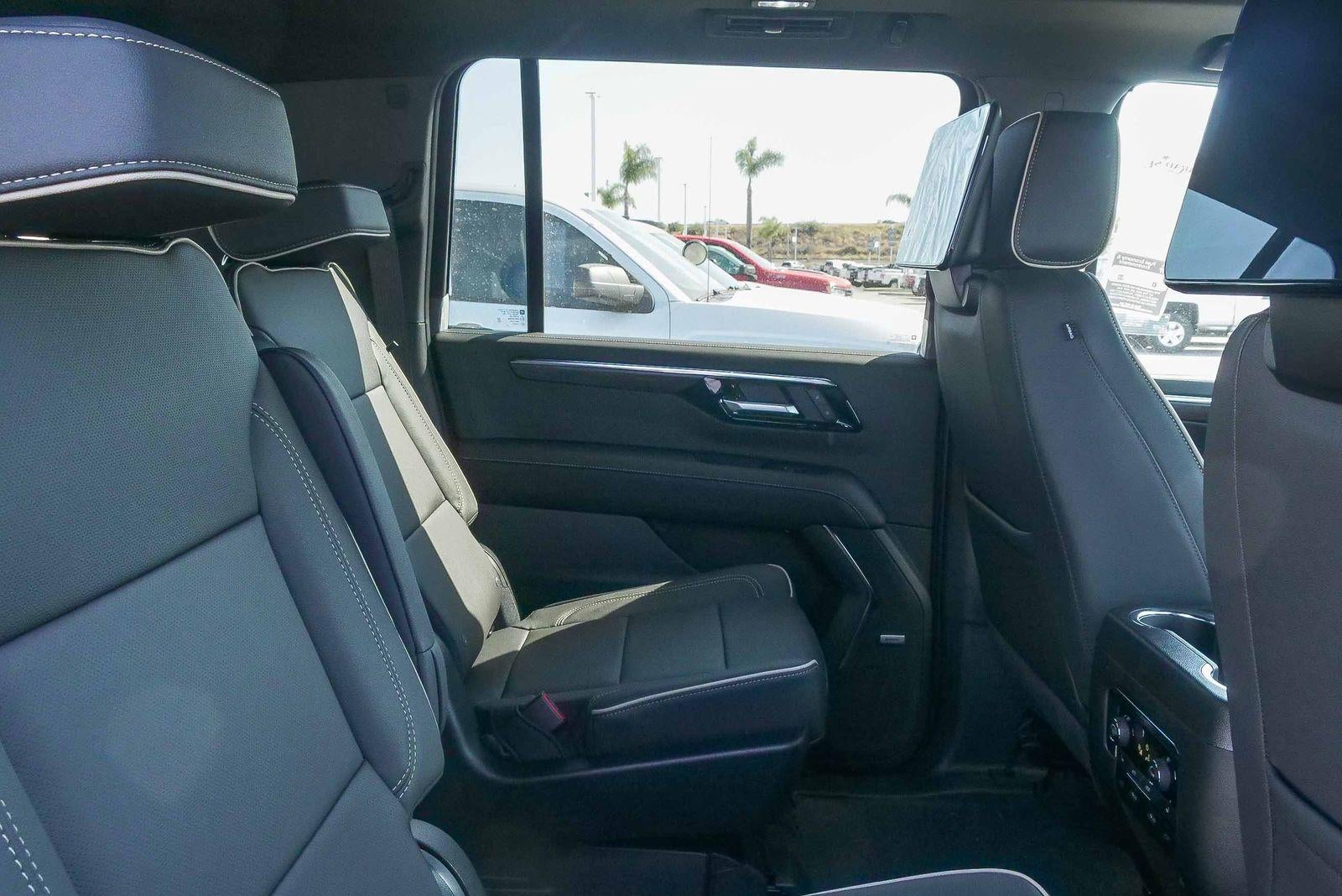 2026 Chevrolet Suburban 4WD Premier