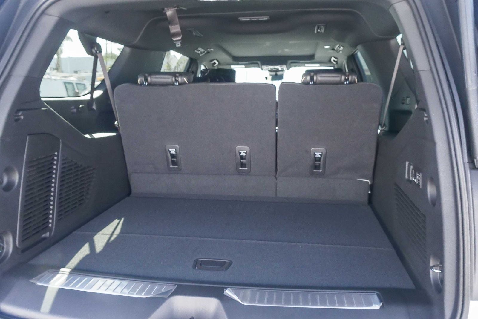 2026 Chevrolet Suburban 4WD Premier