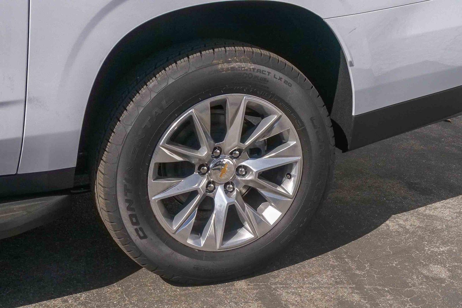 2026 Chevrolet Suburban 4WD Premier