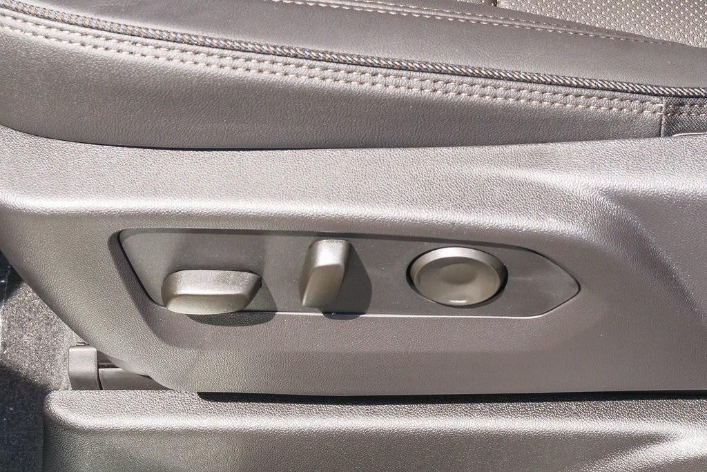 2025 Chevrolet Suburban 4WD High Country