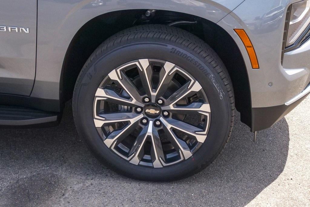 2025 Chevrolet Suburban 4WD High Country