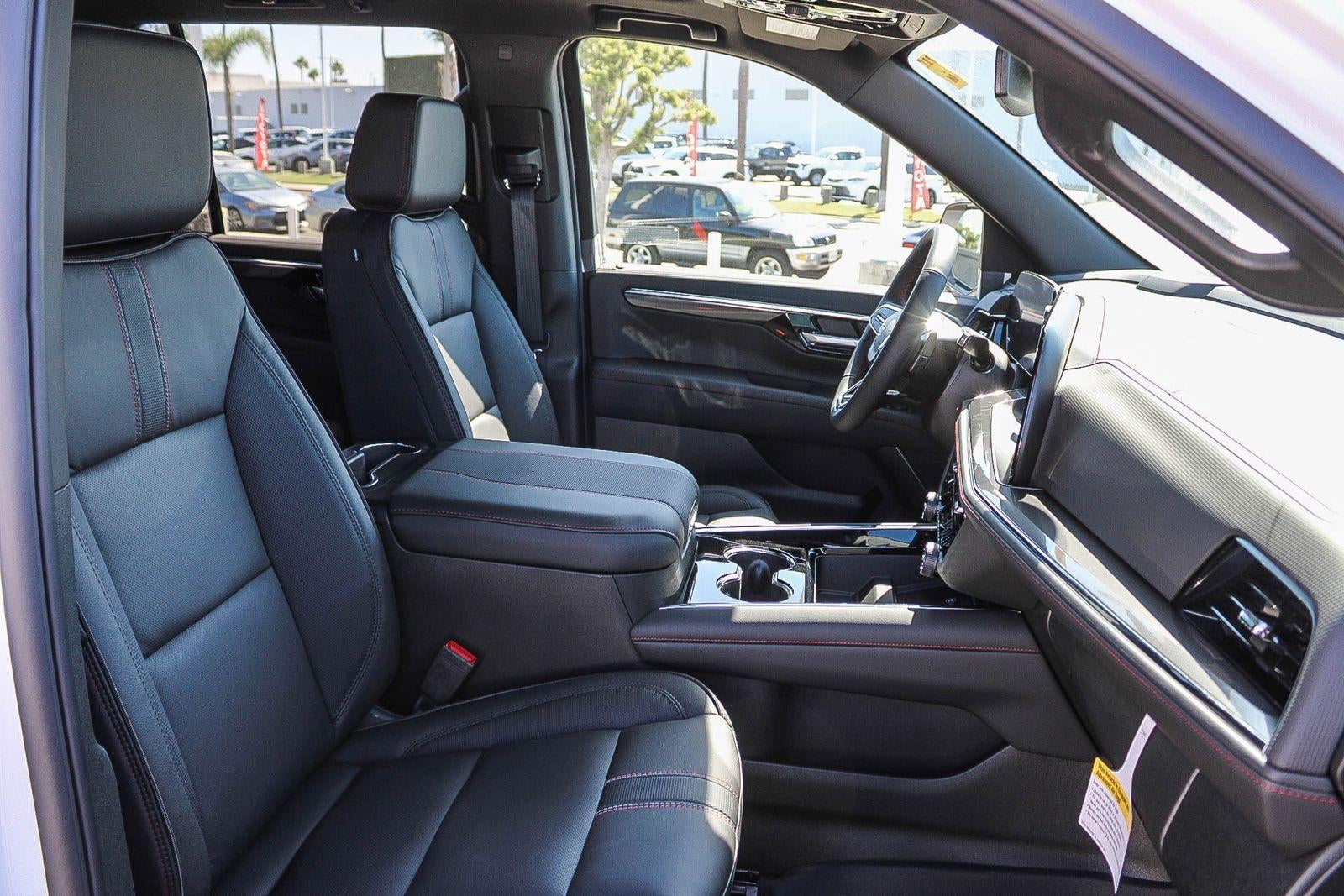 2026 Chevrolet Tahoe 4WD RST
