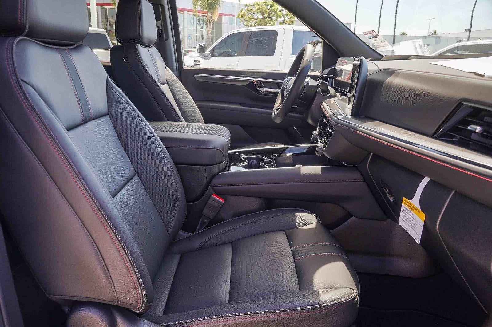 2026 Chevrolet Tahoe 4WD RST