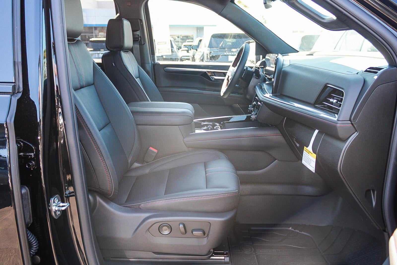 2026 Chevrolet Tahoe 4WD RST