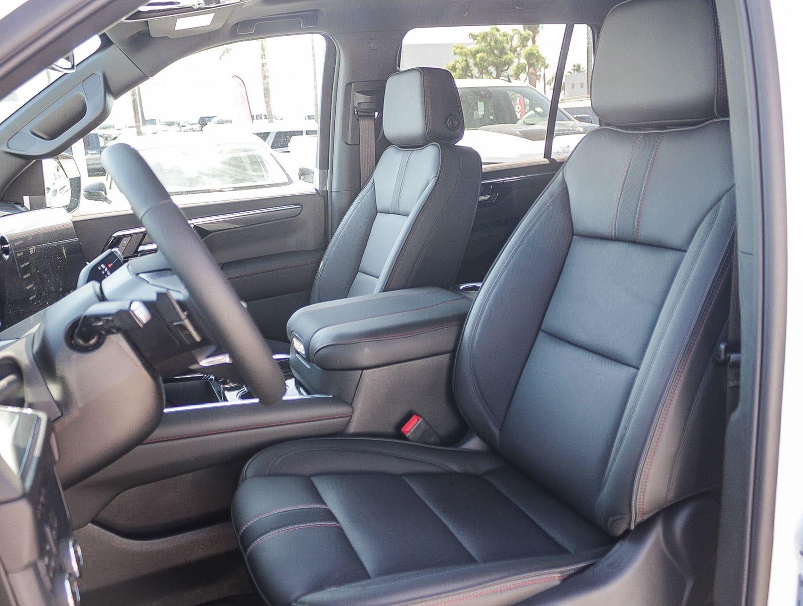 2026 Chevrolet Tahoe 4WD RST