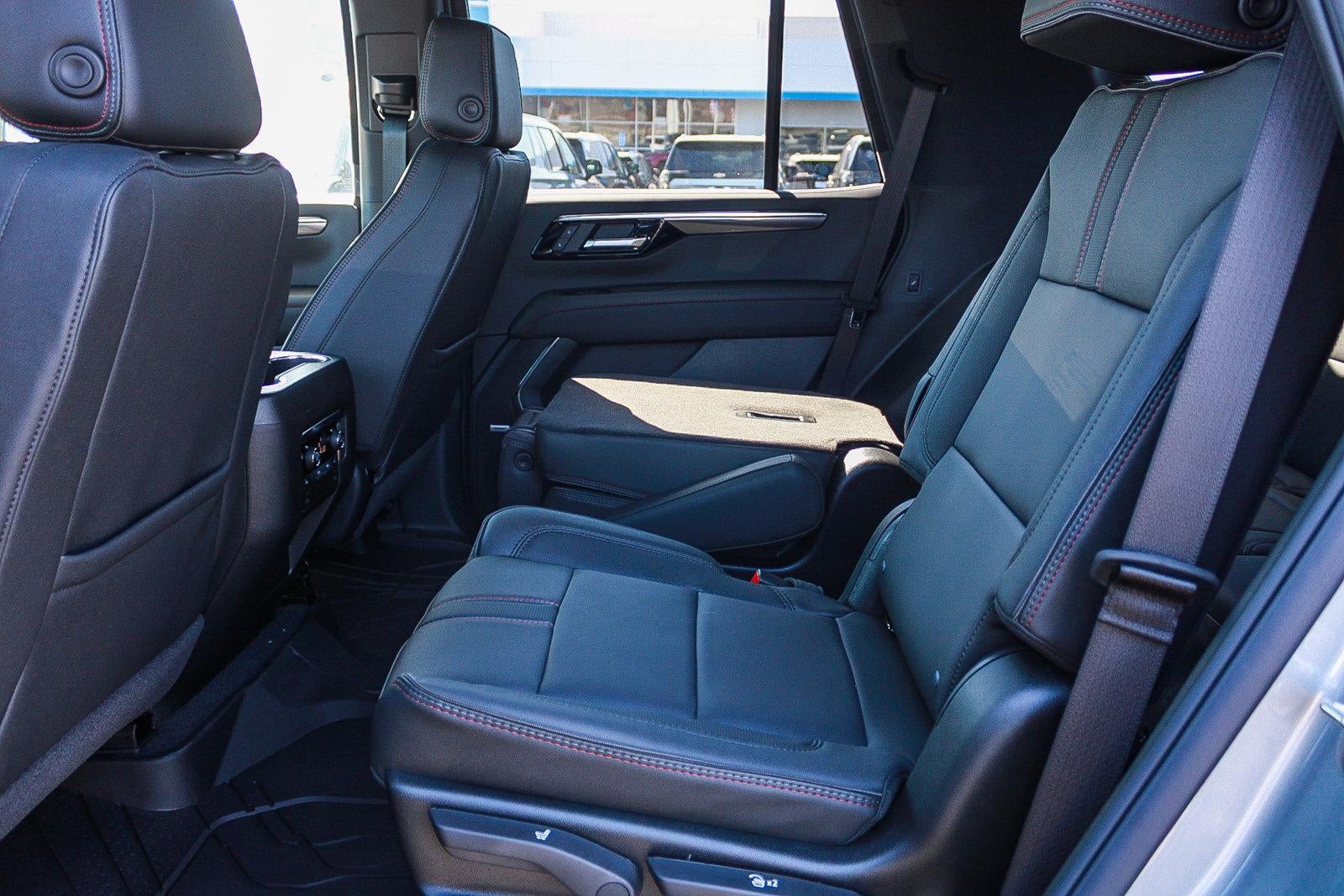 2026 Chevrolet Tahoe 4WD RST