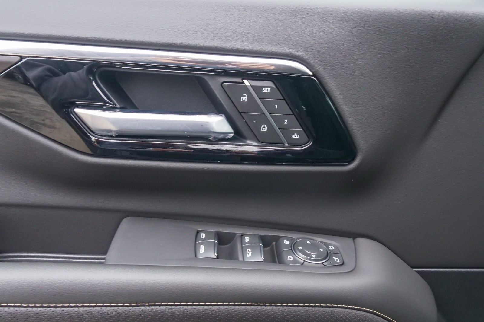 2026 Chevrolet Tahoe 4WD Premier