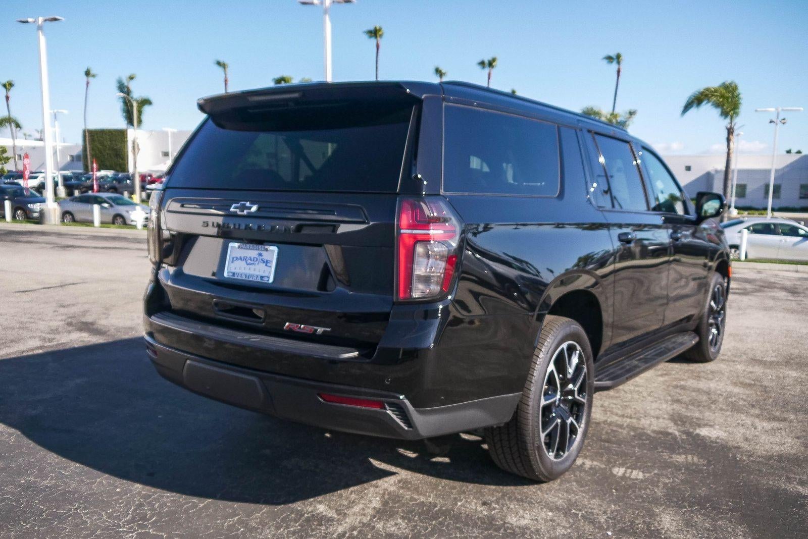 2024 Chevrolet Suburban RST