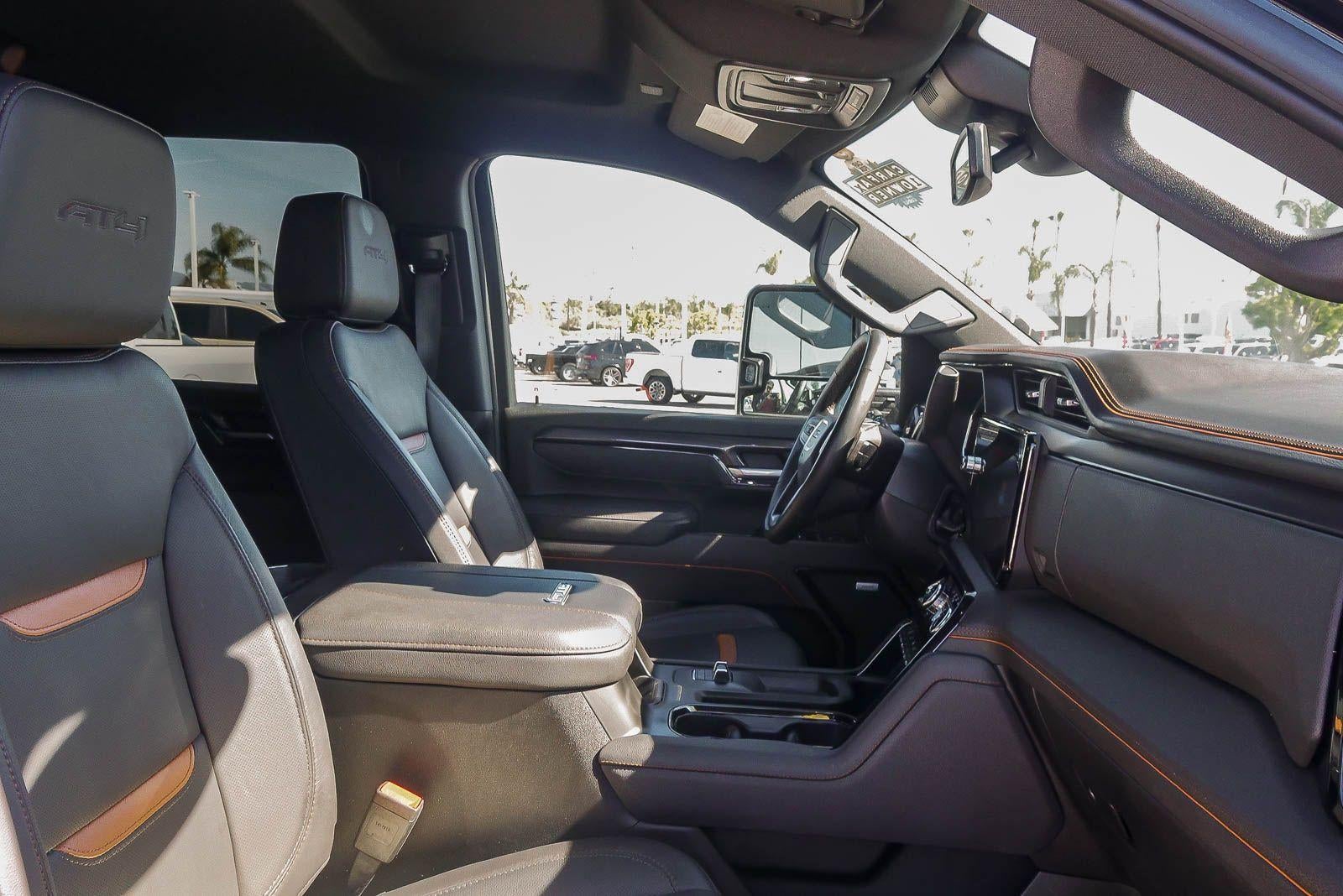 2025 GMC Sierra 2500 HD AT4