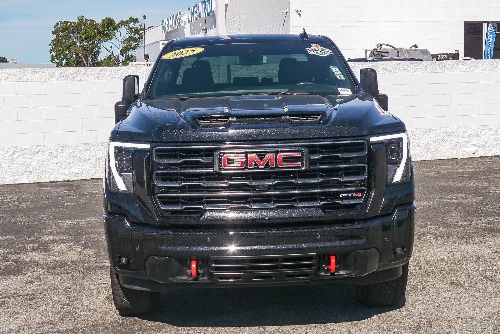 2025 GMC Sierra 2500 HD AT4