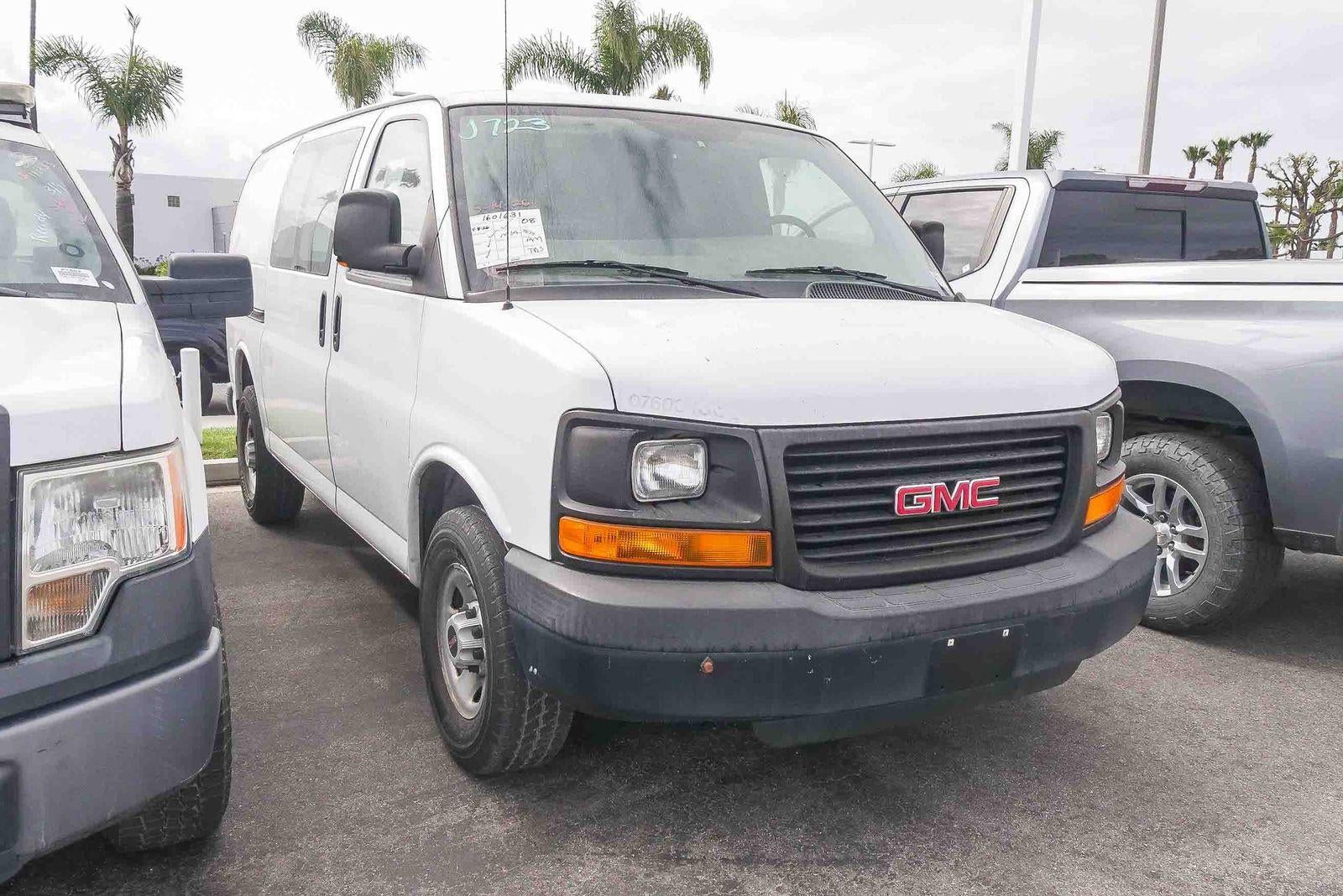 2008 GMC Savana Cargo 2500 Base