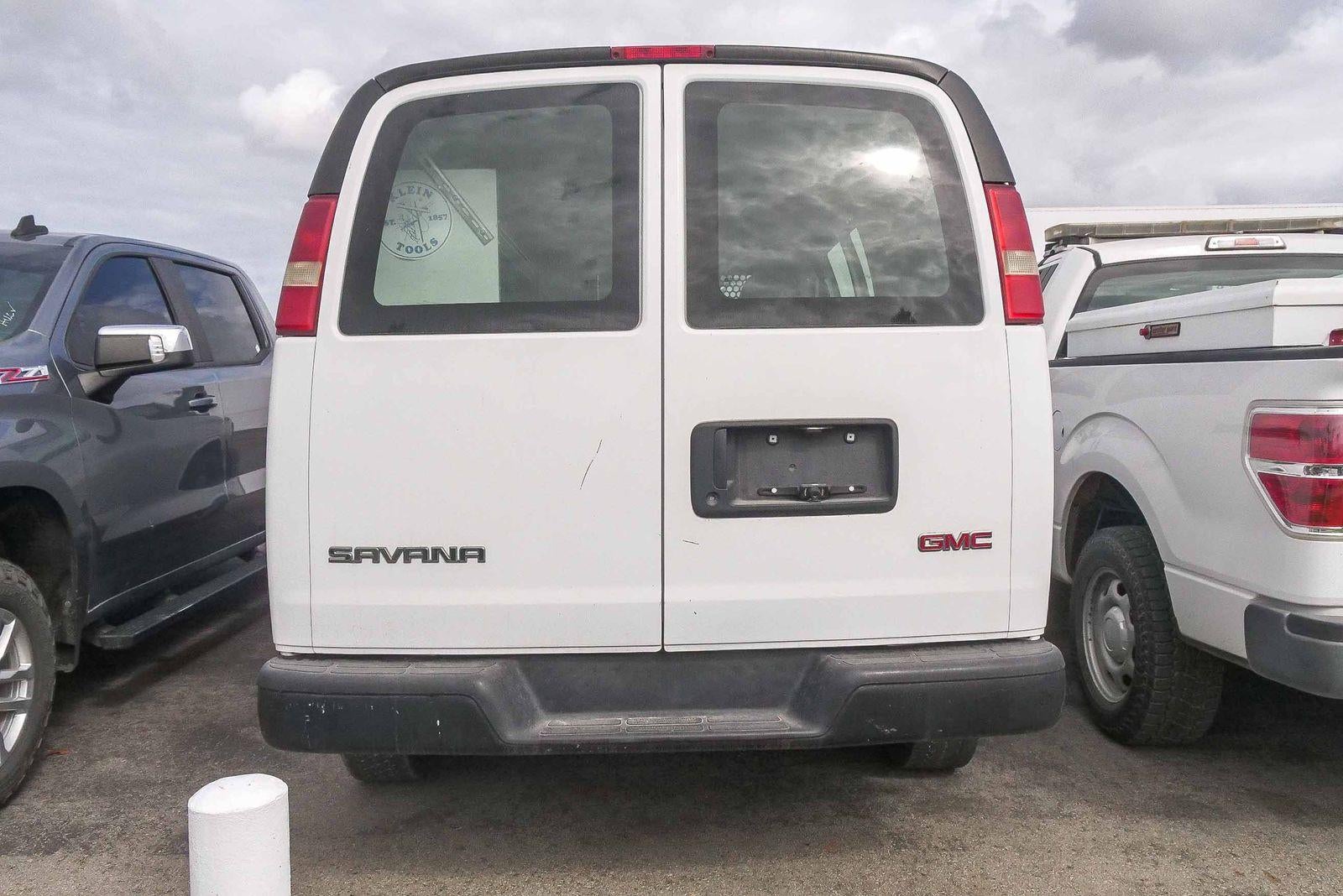 2008 GMC Savana Cargo 2500 Base