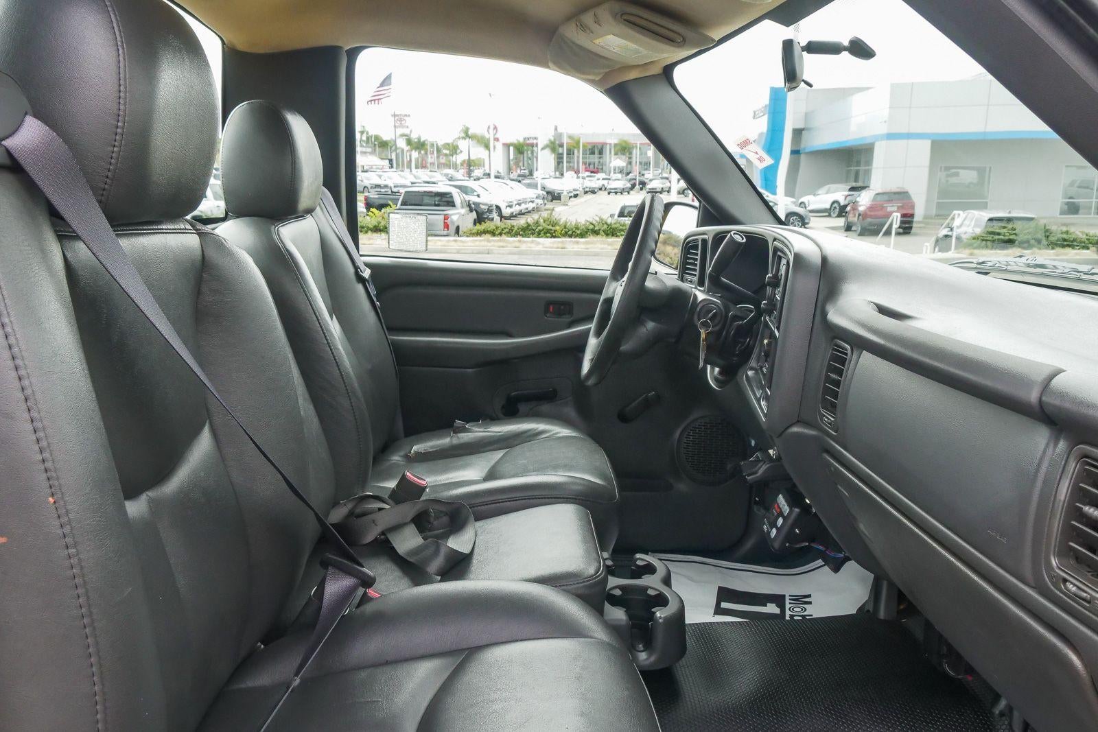 2005 GMC Sierra 2500 HD Work Truck