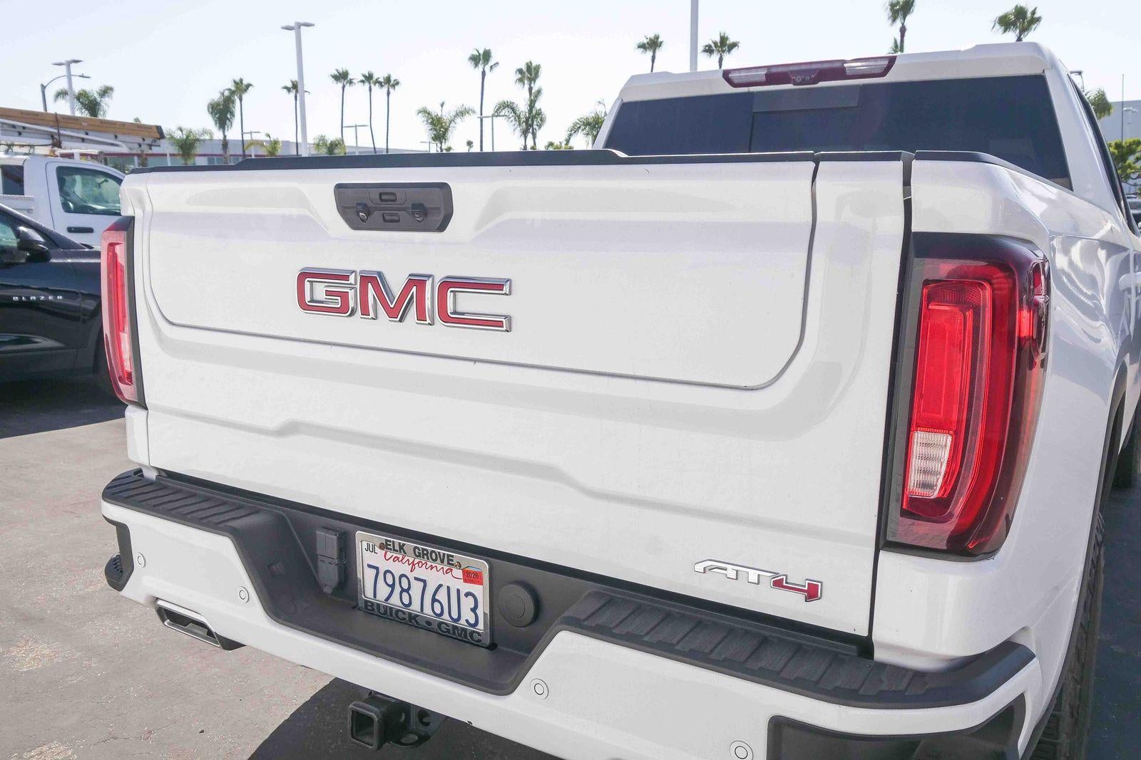 2023 GMC Sierra 1500 AT4