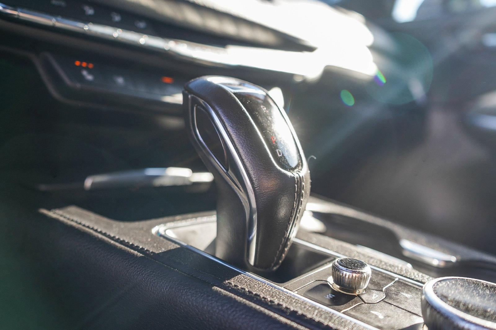 2019 Cadillac XT4 FWD Premium Luxury