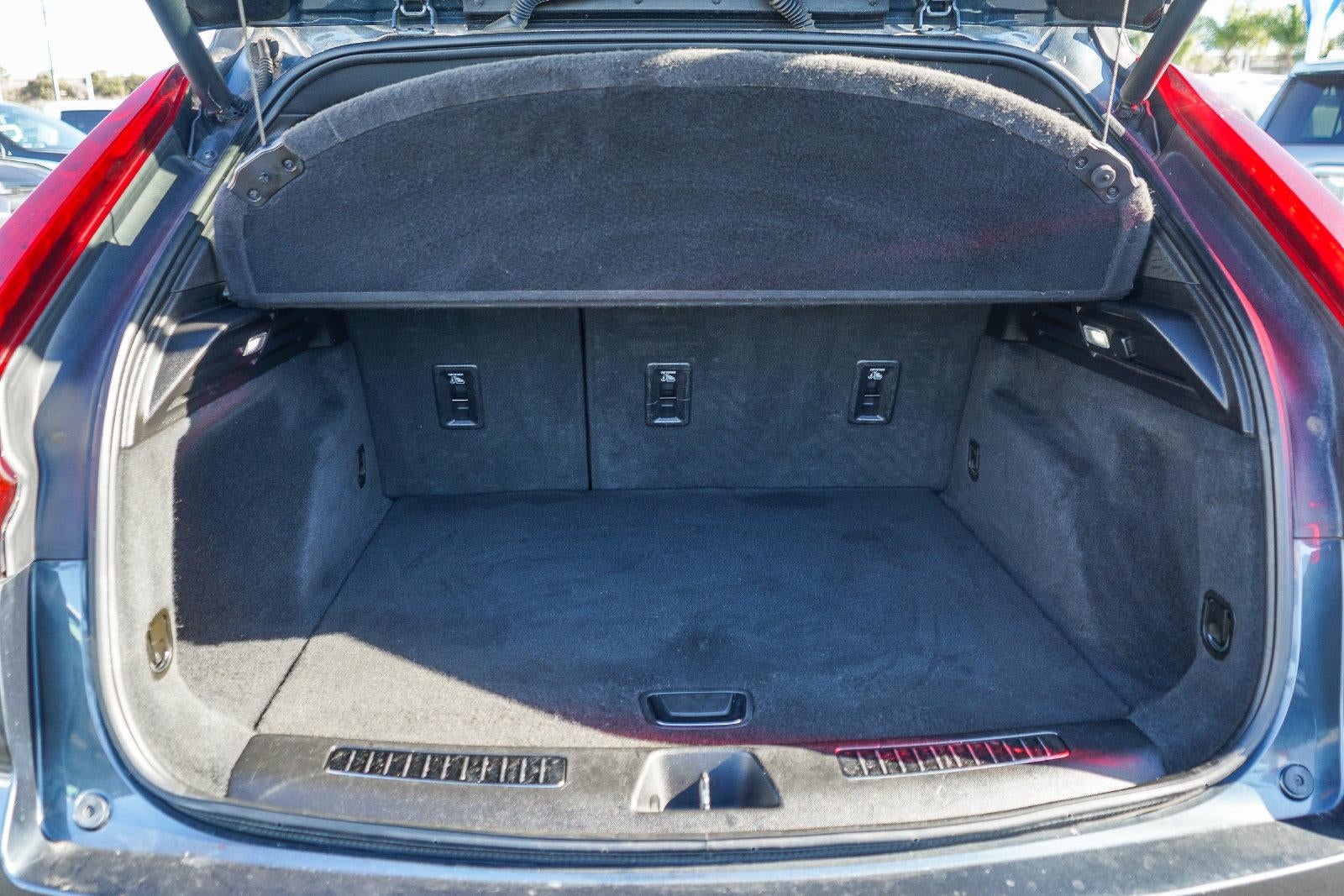 2019 Cadillac XT4 FWD Premium Luxury