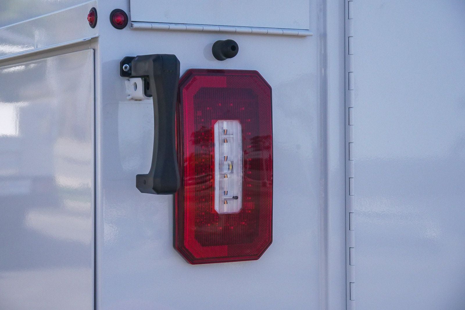 2026 Chevrolet Express Cutaway 3500 3500 Van 139"