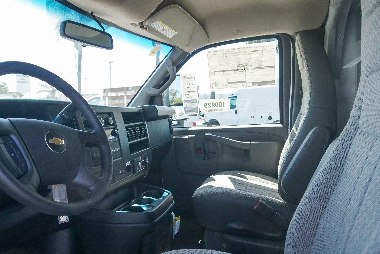 2026 Chevrolet Express Cutaway 3500 3500 Van 139"