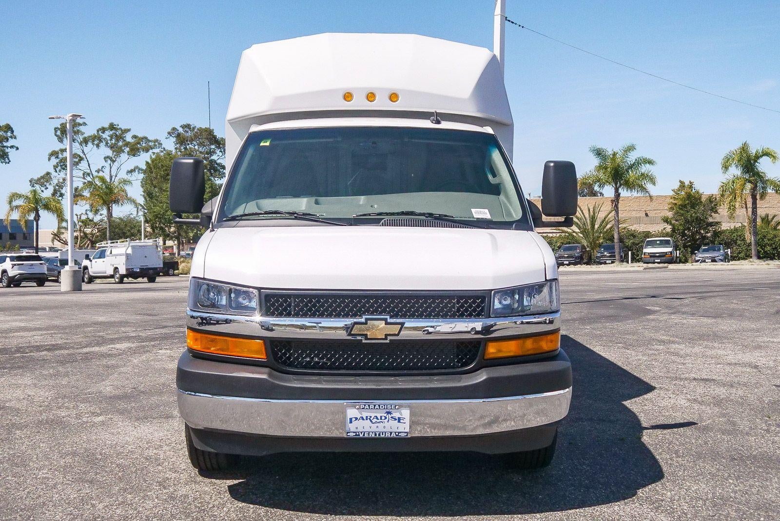 2026 Chevrolet Express Cutaway 3500 3500 Van 139"