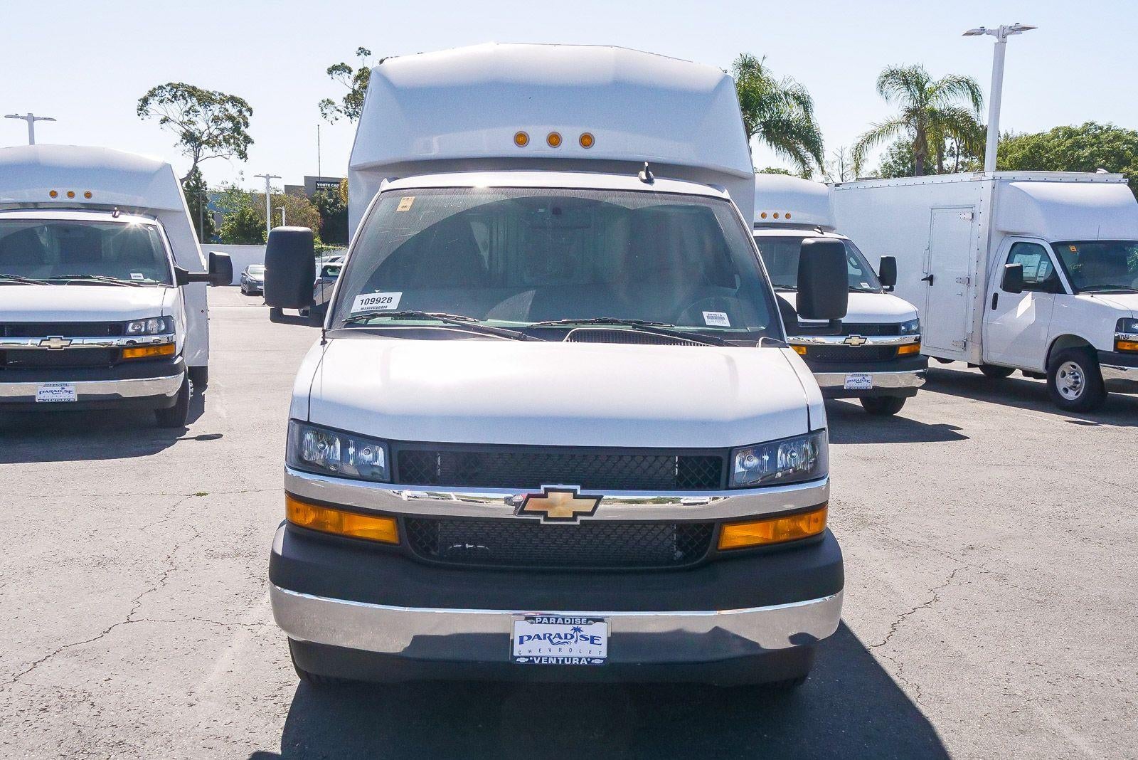 2026 Chevrolet Express Cutaway 3500 3500 Van 139"