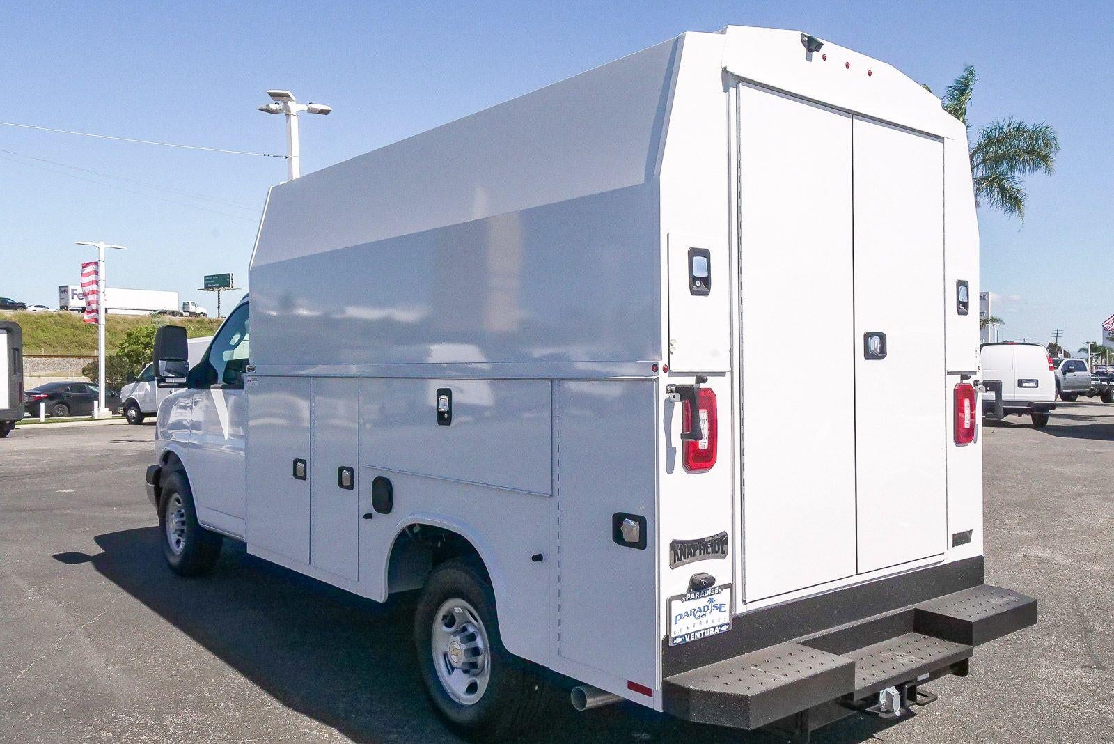 2026 Chevrolet Express Cutaway 3500 3500 Van 139"