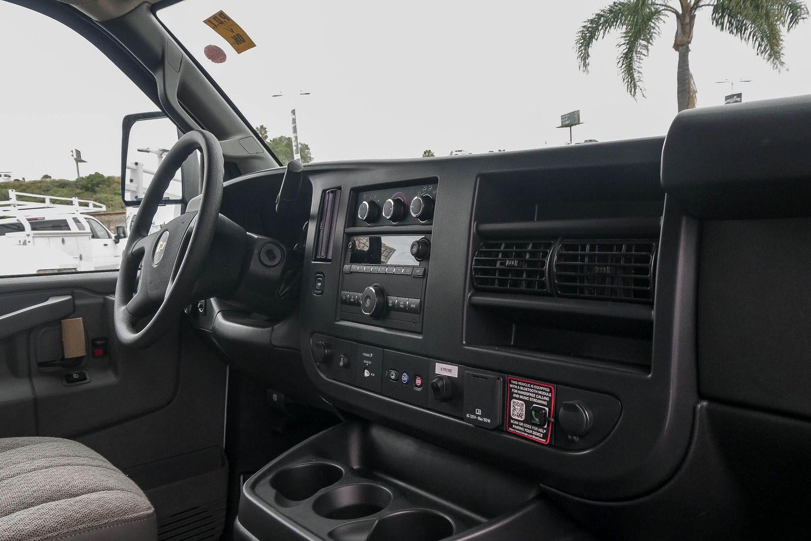 2026 Chevrolet Express Cutaway 3500 3500 Van 139"